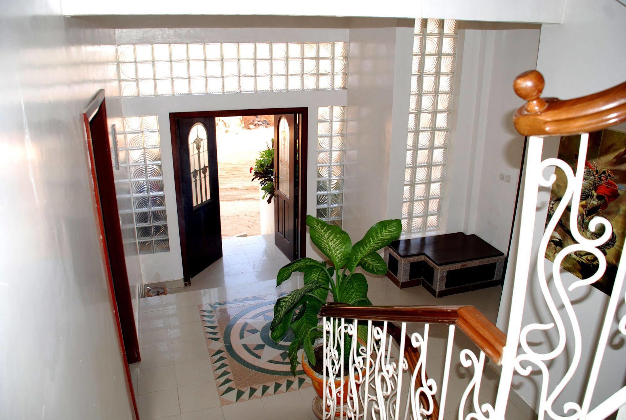 Residence Les Calanques Dakar Esterno foto
